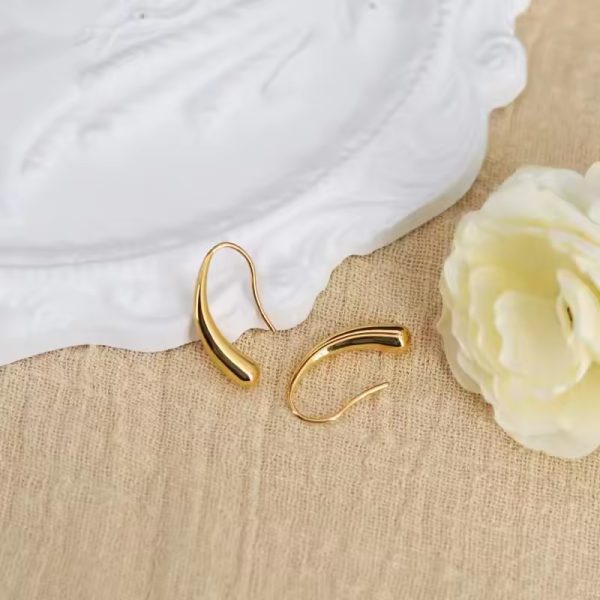 Contour Bar Earrings