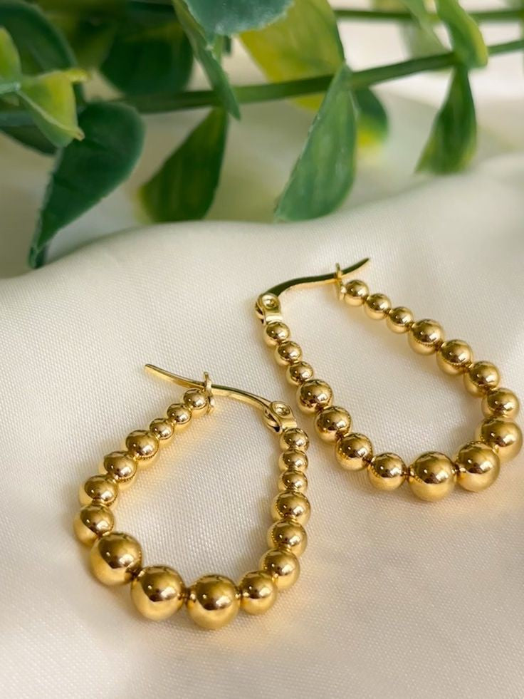 Chloe U-Hoops