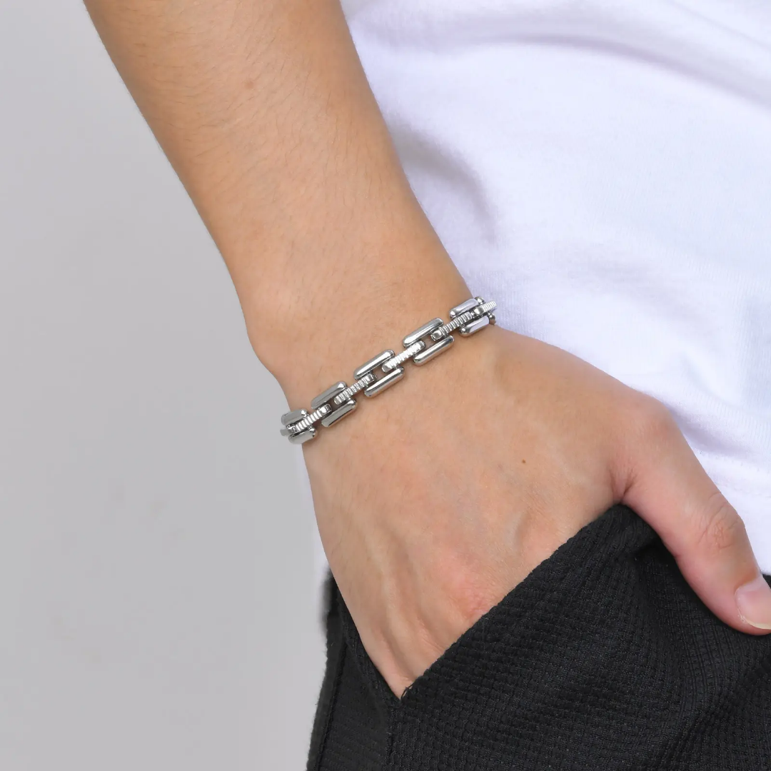 Bolt Bracelet – Rectangular link bracelet